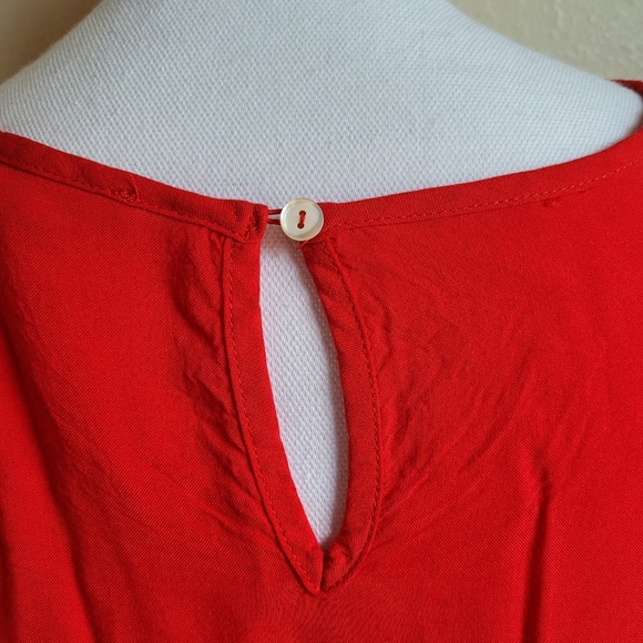 entro Ruffle Sleeve Top - Picture 5 of 6